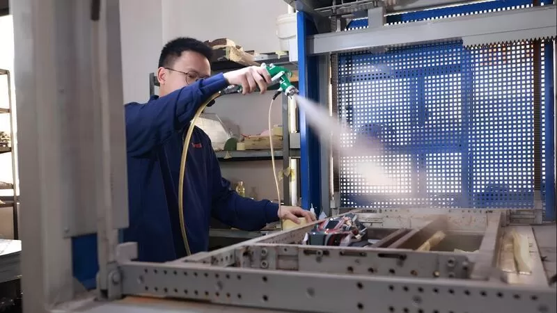 فريق إنتاج هيكل السيارة