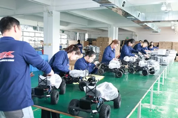 ورشة التعبئة والتغليف والشحن