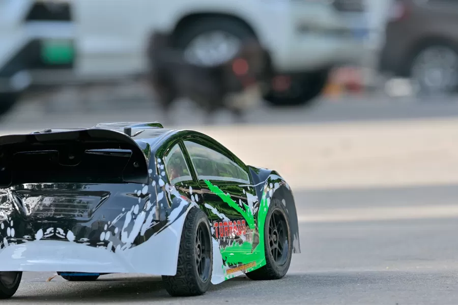 مقياس 16 4WD للطرق الوعرة الكهربائية RC سباق سباق جي بدون فرش سرعة عالية RTR # RH1612